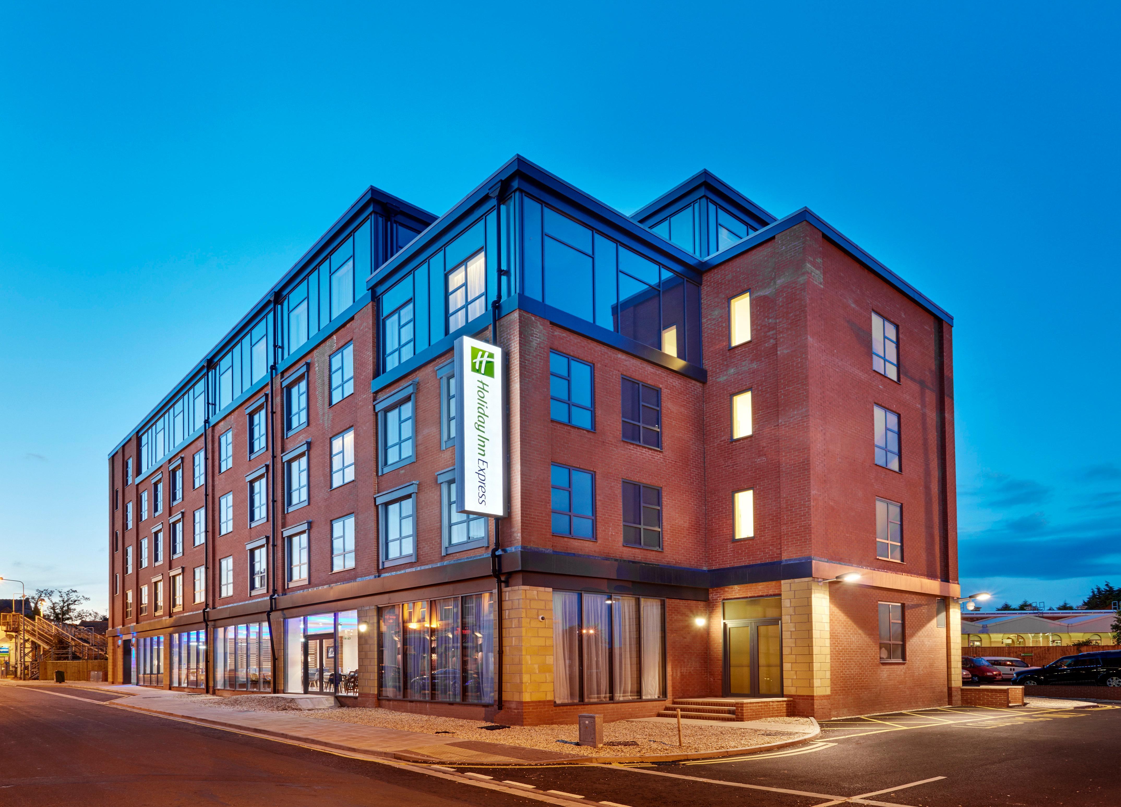 Holiday Inn Express Grimsby By Ihg Eksteriør billede